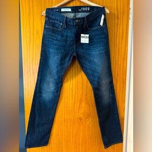 Super Skinny Gap Jeans In A Dark Blue Wash